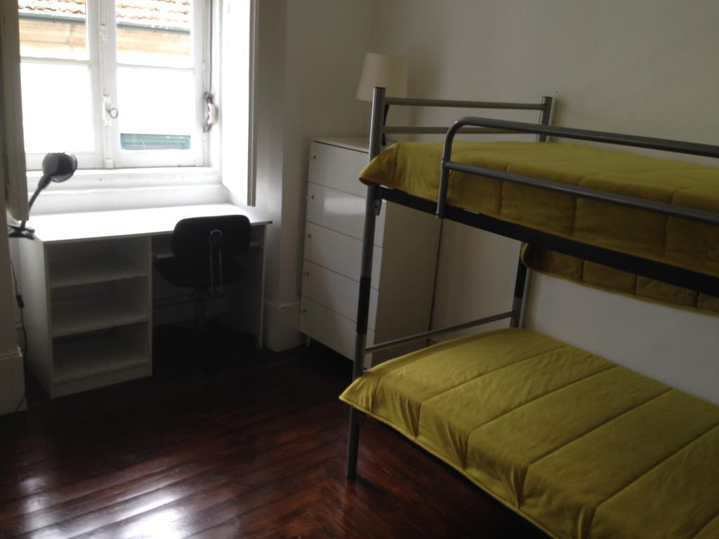 Covilha Hostel ภายนอก รูปภาพ